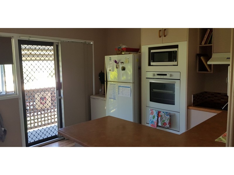 6 Hay Street, Bowen QLD 4805