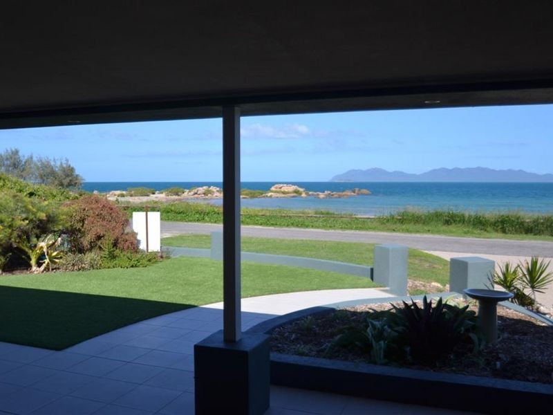 17 Bluewater Parade, Bowen QLD 4805