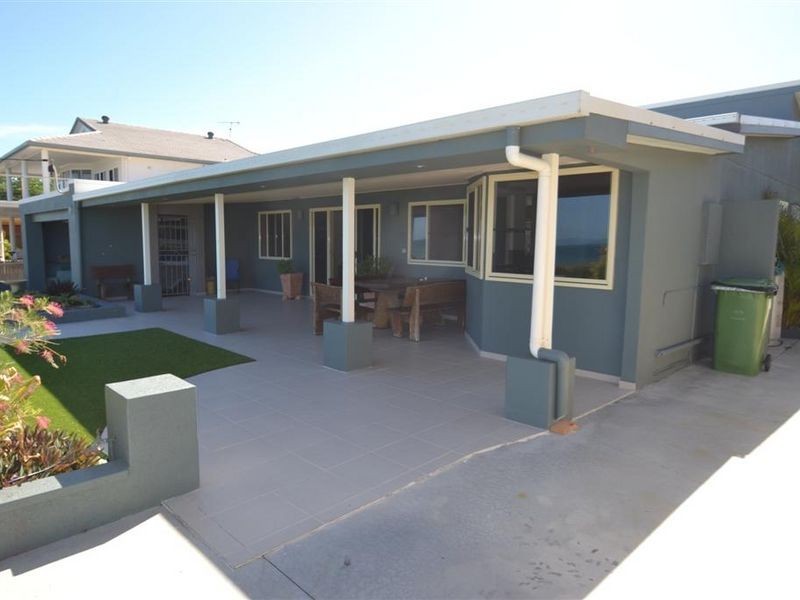 17 Bluewater Parade, Bowen QLD 4805