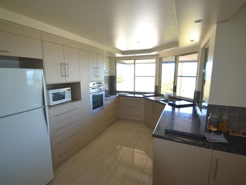 17 Bluewater Parade, Bowen QLD 4805