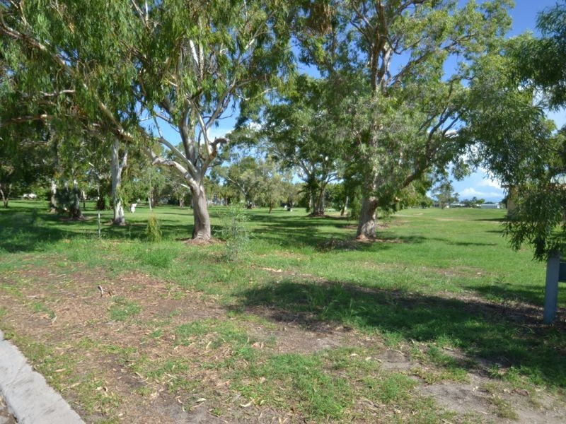 16 Argyle Street, Bowen QLD 4805