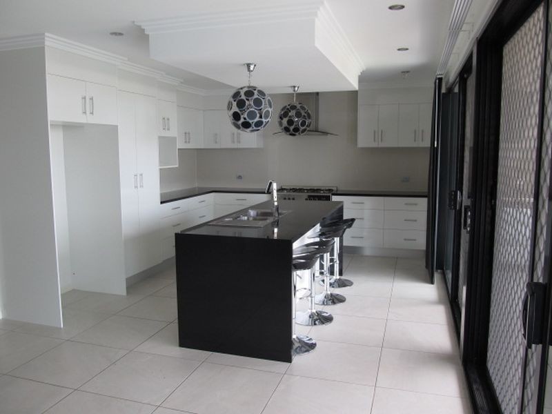 1 Siesta Court, Bowen QLD 4805