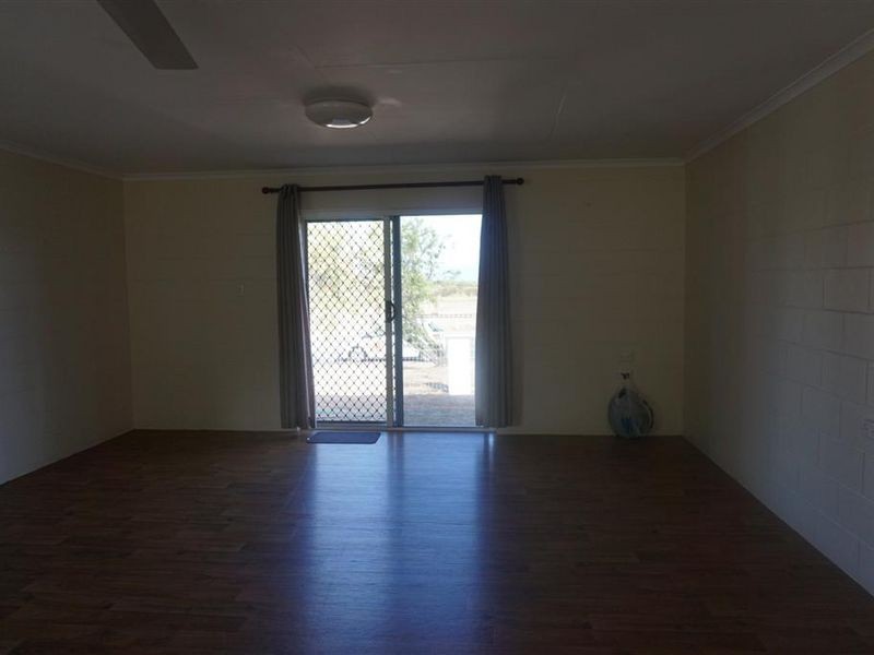 7 Queens Road, Bowen QLD 4805