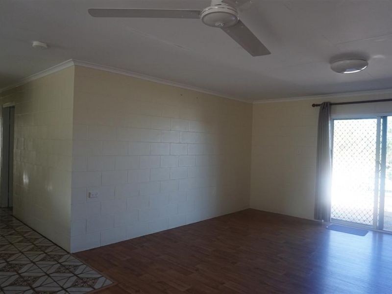 7 Queens Road, Bowen QLD 4805