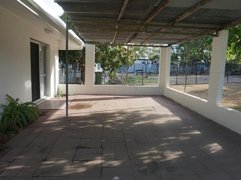 7 Queens Road, Bowen QLD 4805