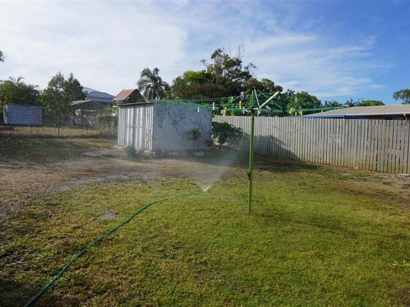 7 Queens Road, Bowen QLD 4805