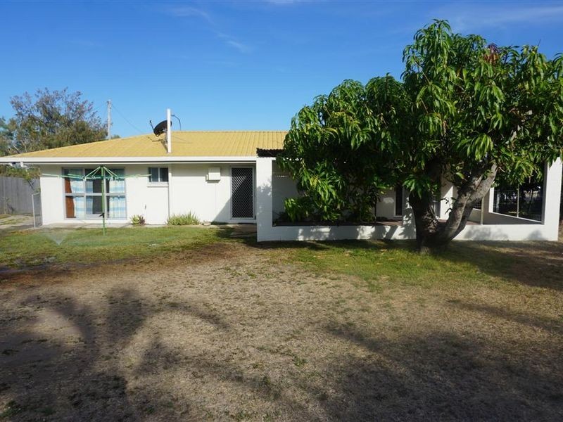 7 Queens Road, Bowen QLD 4805