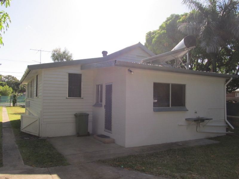 27 Murroona St, Bowen QLD 4805