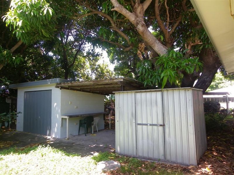 27 Murroona St, Bowen QLD 4805