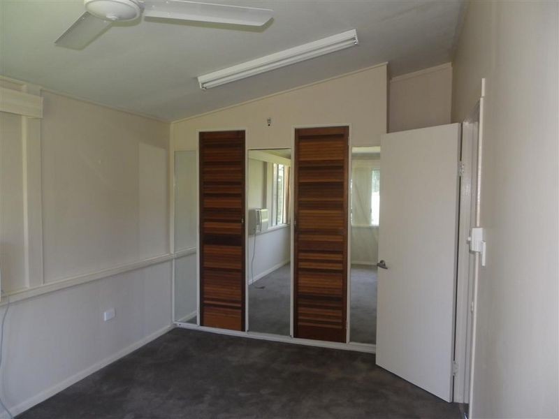 27 Murroona St, Bowen QLD 4805