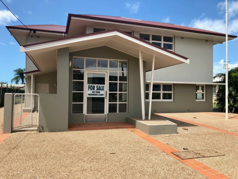 8 Herbert Street, Bowen QLD 4805