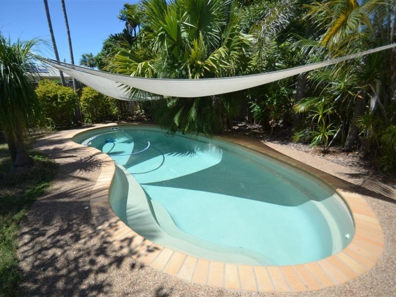 1 Mullers Lane, Bowen QLD 4805