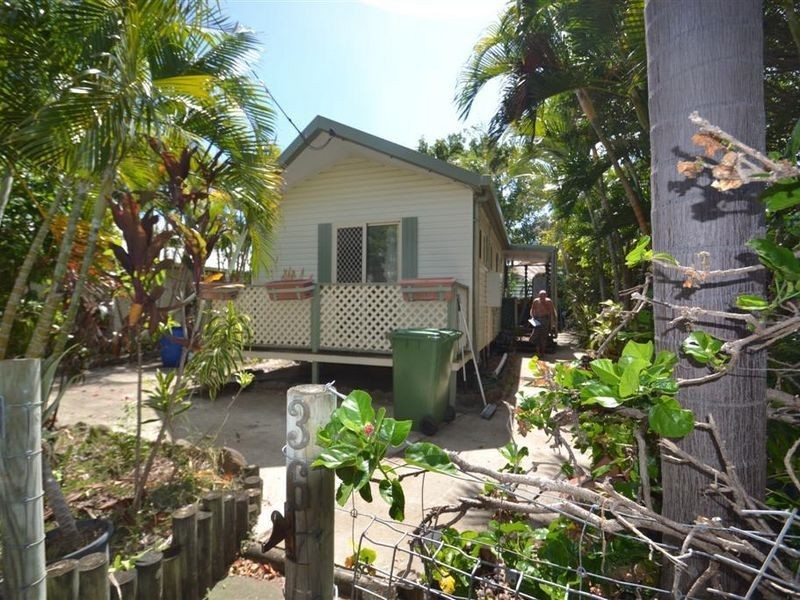 36 Gloucester Street, Bowen QLD 4805