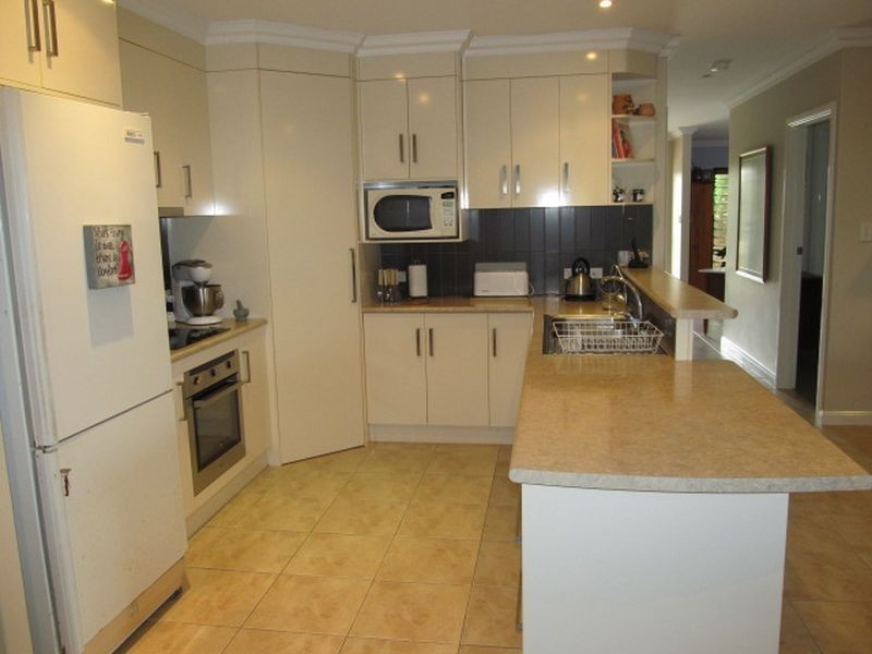 14 Lemon Grove, Bowen QLD 4805