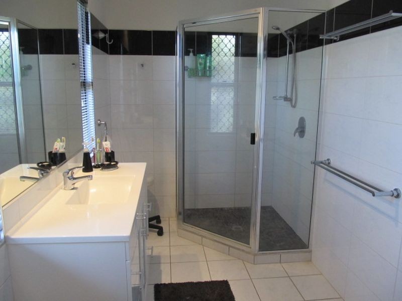 14 Lemon Grove, Bowen QLD 4805