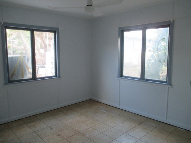 25 Murroona St, Bowen QLD 4805