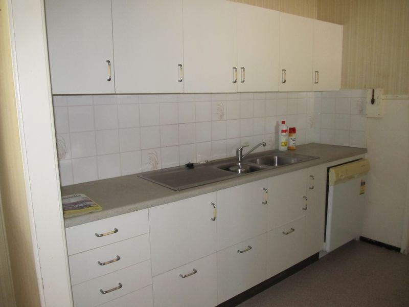 4 Marshall Street, Bowen QLD 4805