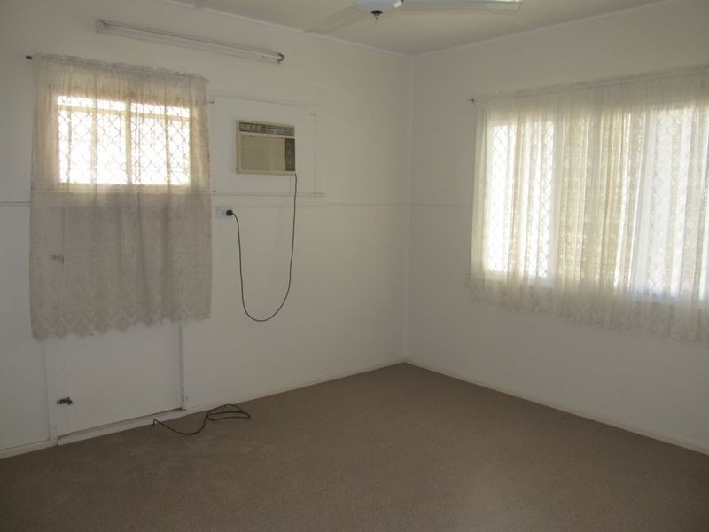 4 Marshall Street, Bowen QLD 4805