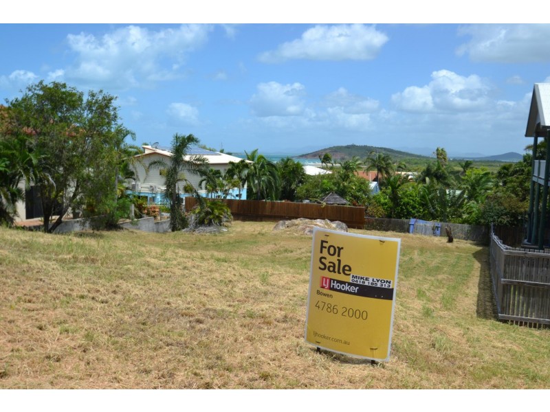 2 Avicennia Street, Bowen QLD 4805