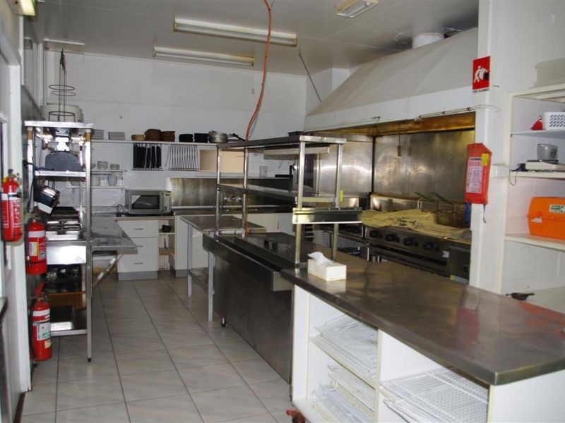 37 Herbert Street, Bowen QLD 4805