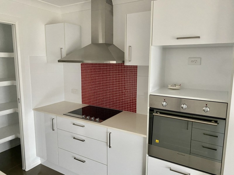 69-71 Marine Parade. Whitsunday Paradise., Bowen QLD 4805