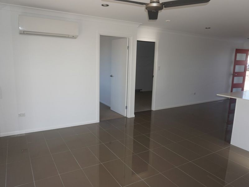 69-71 Marine Parade. Whitsunday Paradise., Bowen QLD 4805