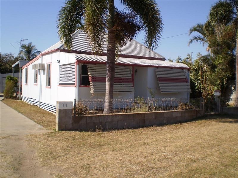 11 Gordon Street, Bowen QLD 4805