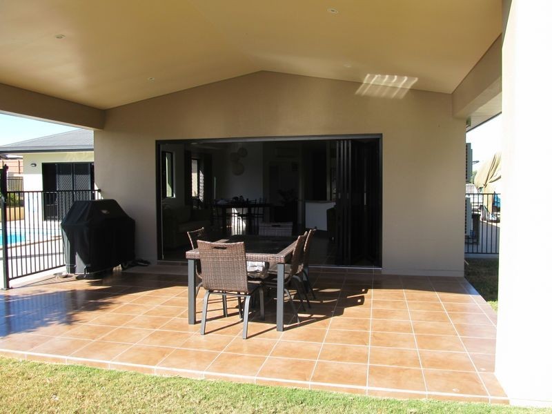 1 Pod Place, Bowen QLD 4805