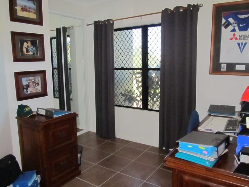 1 Pod Place, Bowen QLD 4805