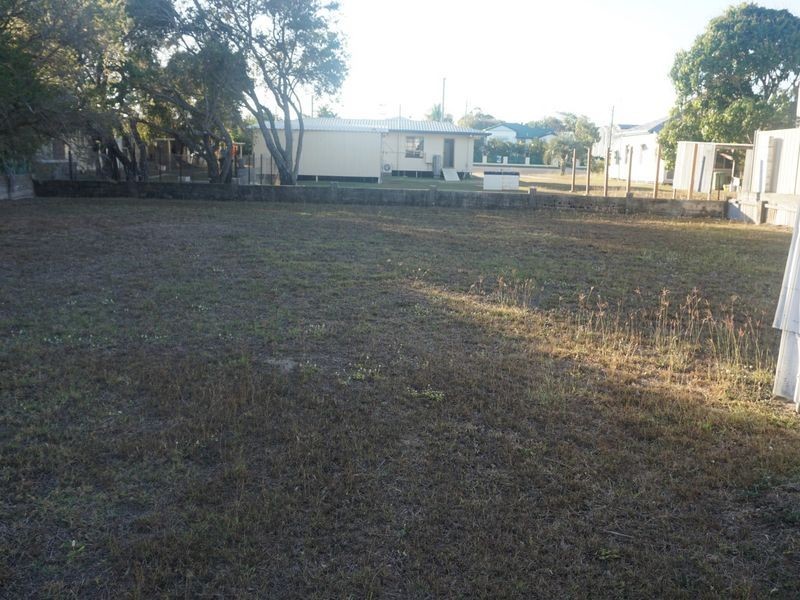 64 Williams Street, Bowen QLD 4805