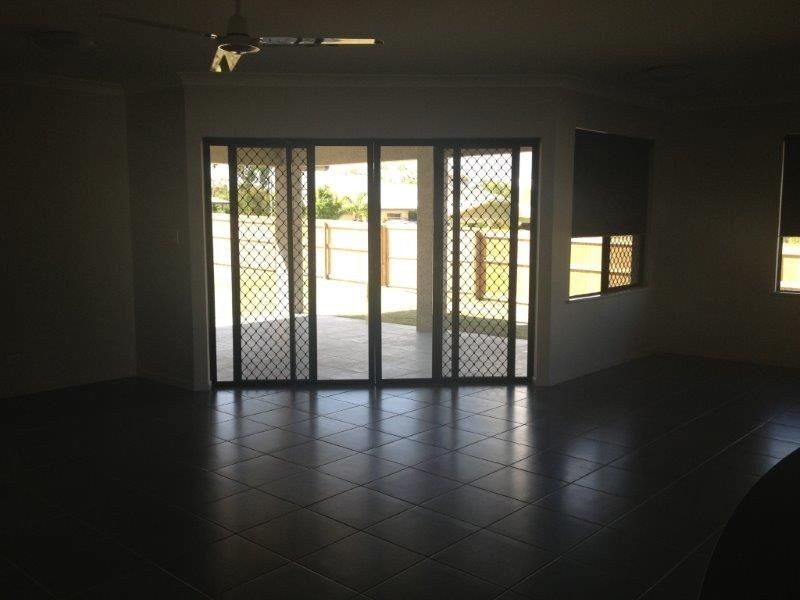 2 Seacove Crescent, Bowen QLD 4805