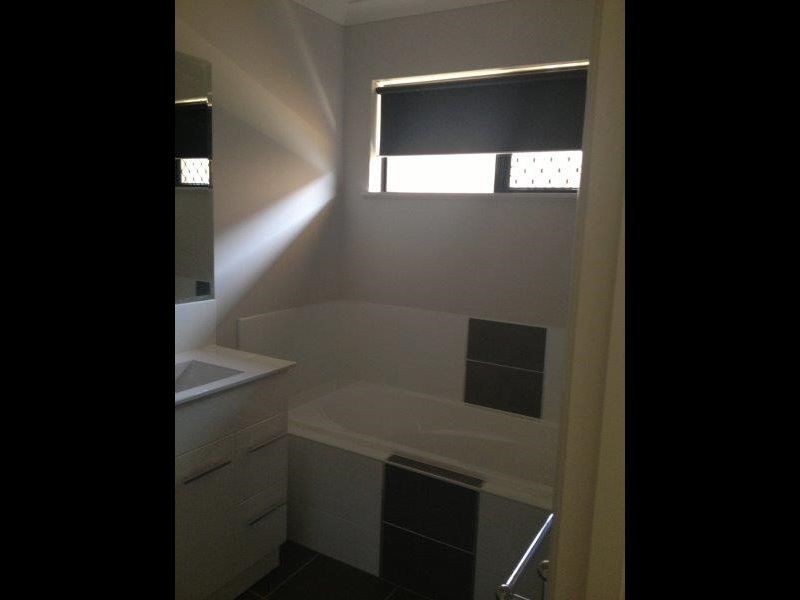 2 Seacove Crescent, Bowen QLD 4805