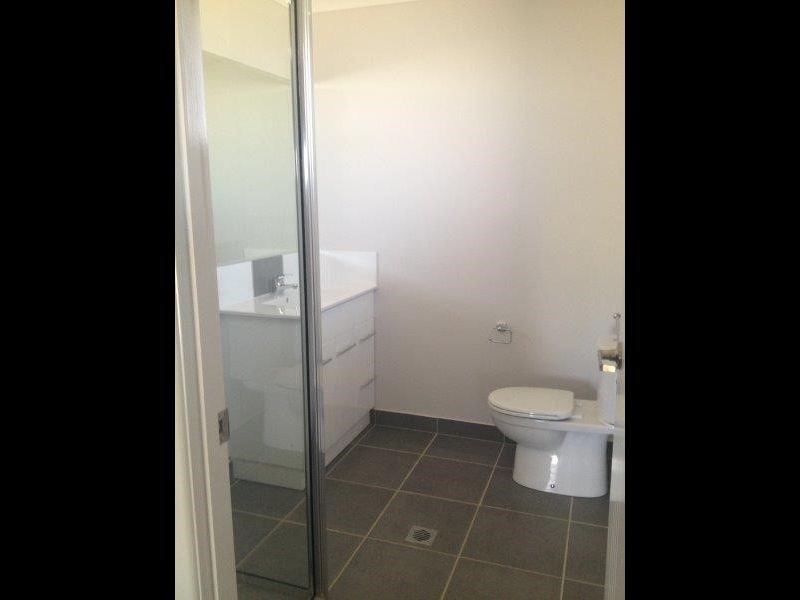 2 Seacove Crescent, Bowen QLD 4805