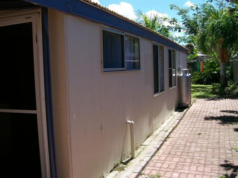 1/10 Dalrymple Street, Bowen QLD 4805