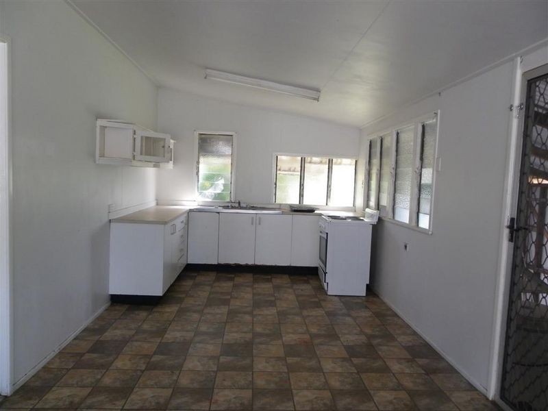 94 Herbert Street, Bowen QLD 4805