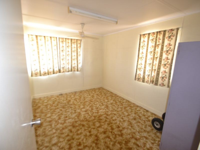 13 Ross Hall Street, Bowen QLD 4805