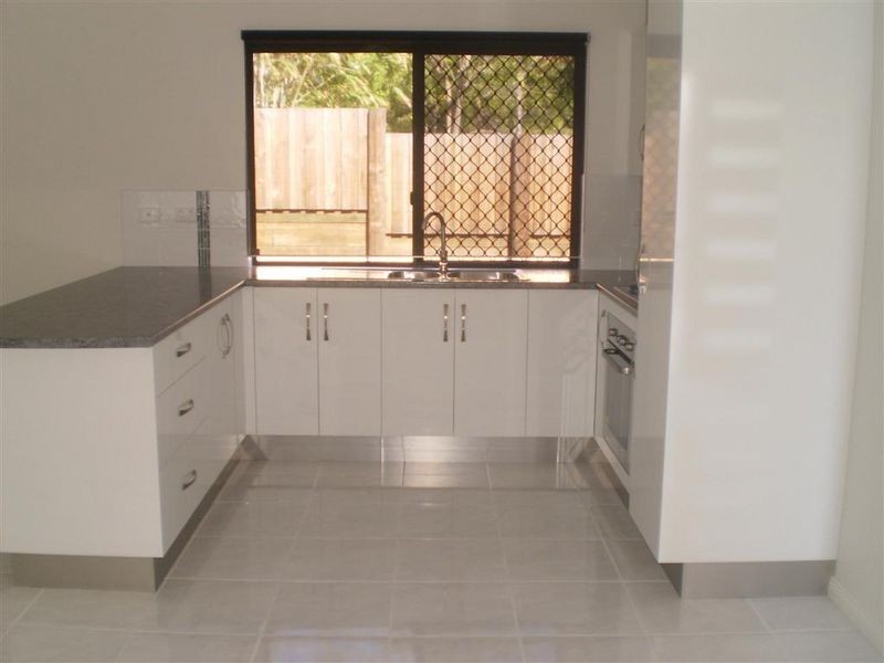 2/63 Reynolds Street, Bowen QLD 4805