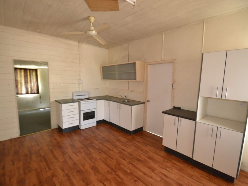 63 Kennedy St, Bowen QLD 4805