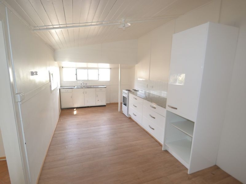 59 Reynolds Street, Bowen QLD 4805