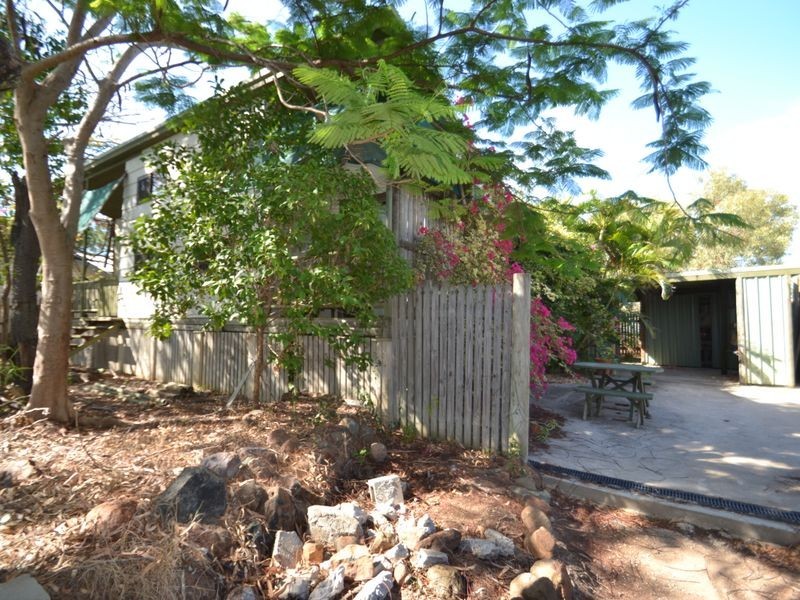 30 Pitcain Ave, Brisk Bay QLD 4805