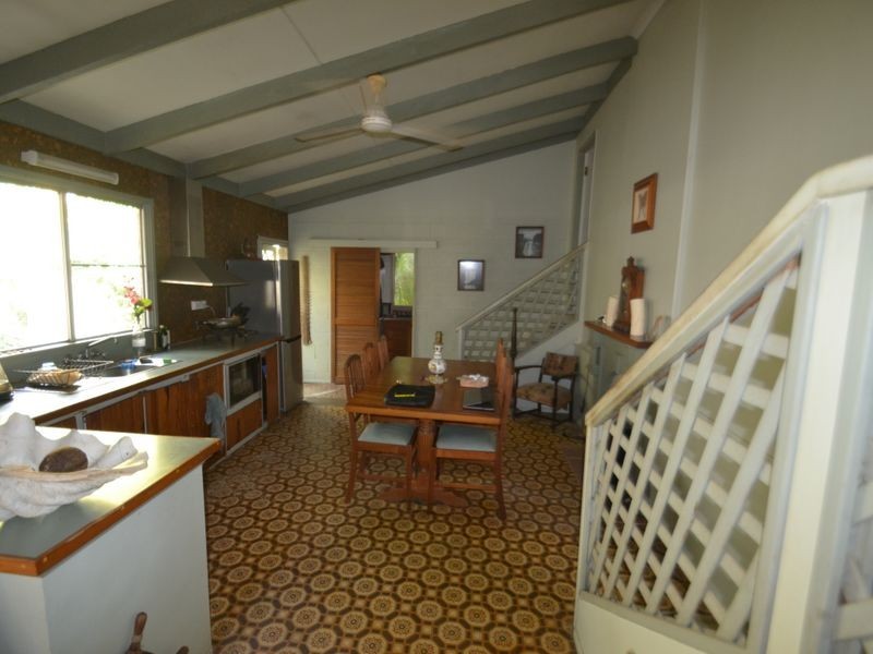 30 Pitcain Ave, Brisk Bay QLD 4805