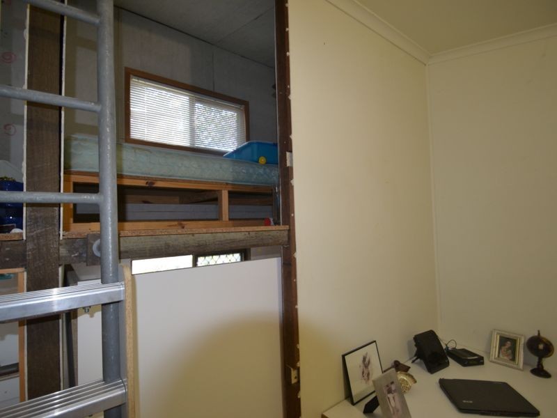 30 Pitcain Ave, Brisk Bay QLD 4805