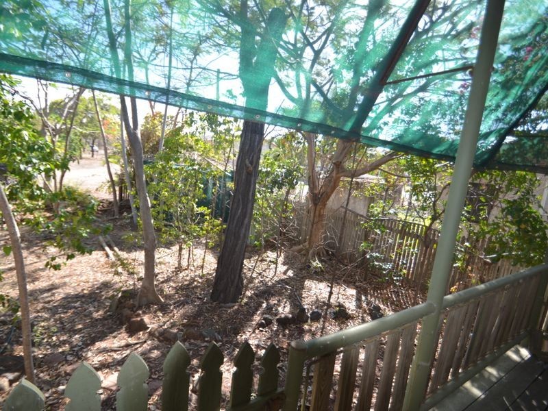 30 Pitcain Ave, Brisk Bay QLD 4805