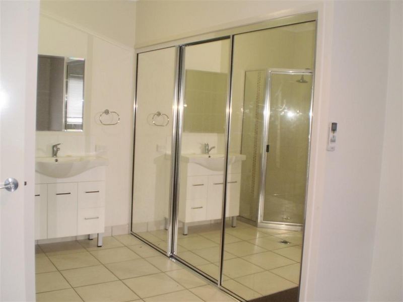 Unit 2/34 St Kilda Street, Bowen QLD 4805