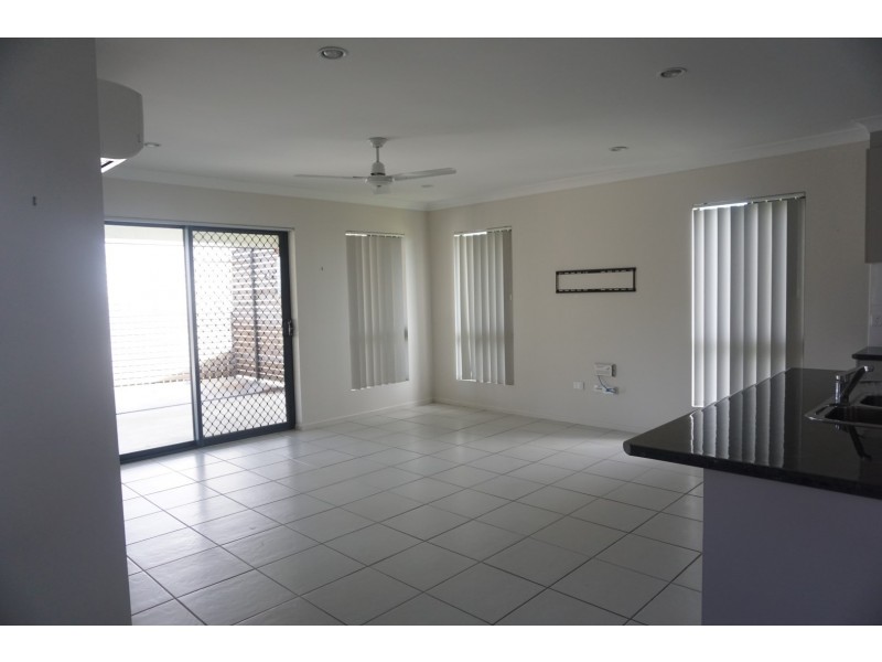 16 Sunshine Court, Bowen QLD 4805