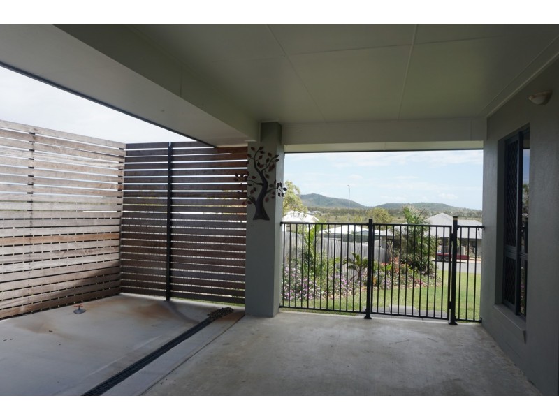 16 Sunshine Court, Bowen QLD 4805