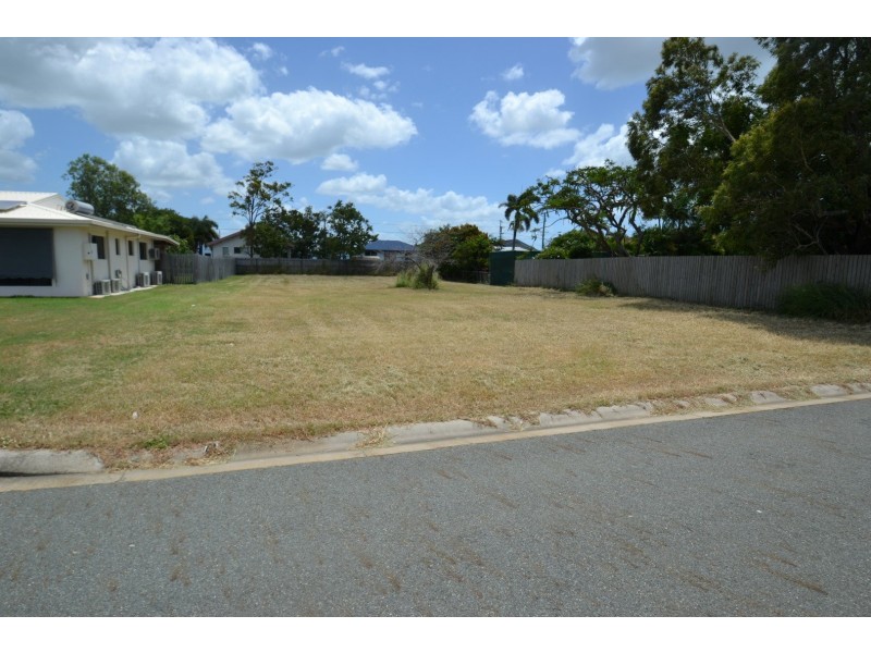 4 Hillview Place, Bowen QLD 4805