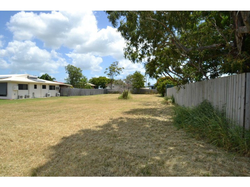 4 Hillview Place, Bowen QLD 4805