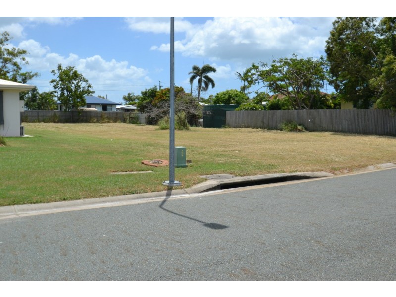 4 Hillview Place, Bowen QLD 4805