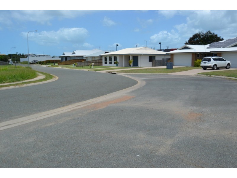 4 Hillview Place, Bowen QLD 4805